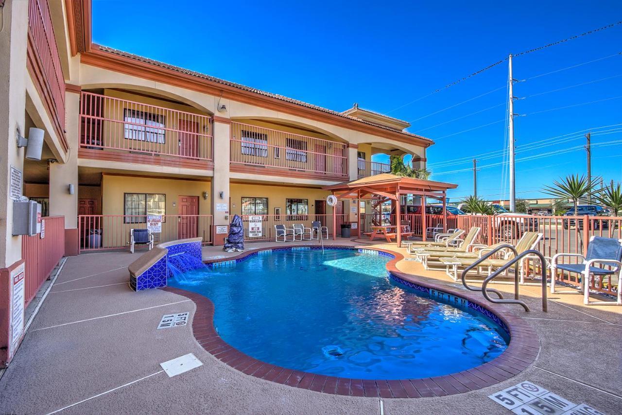 Casa Rosa Inn Port Isabel Exteriör bild